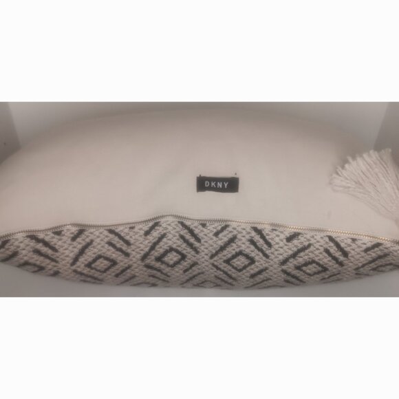 DKNY DECORATIVE PILLOW - Picture 5 of 12